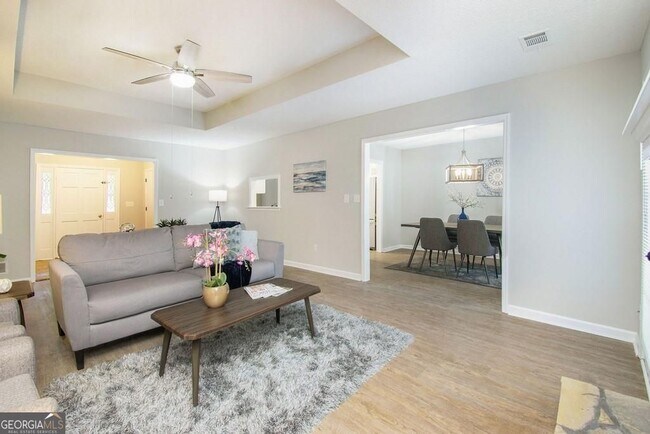 Building Photo - 140 Crabtree Dr