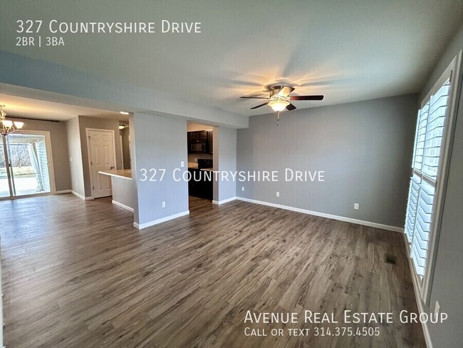 Building Photo - Charming Home on Countryshire Drive with L...