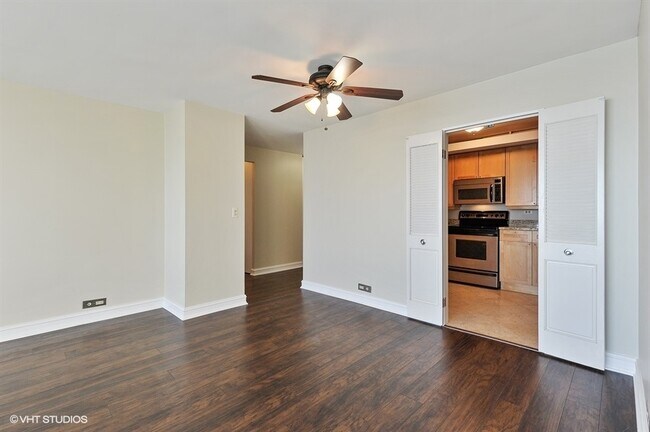 Building Photo - 155 N Harbor Dr