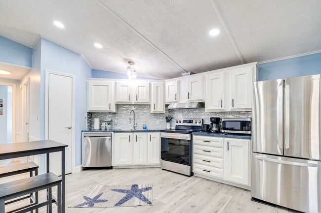 Building Photo - 1224 Dustin Dr