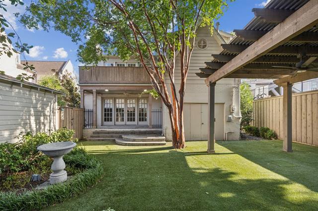 Building Photo - 4437 Larchmont St