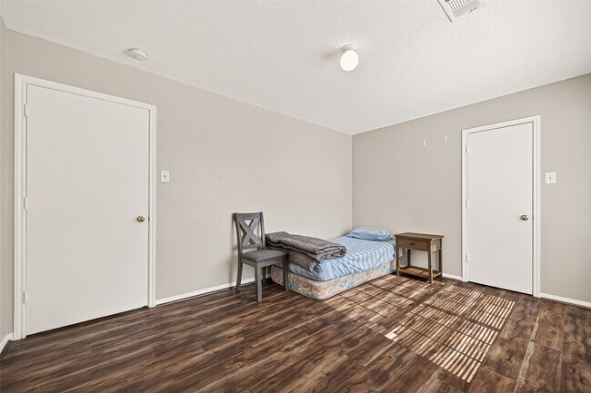 Building Photo - 17522 Coventry Squire Dr