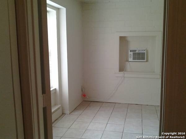 Building Photo - 600 Monticello Ct