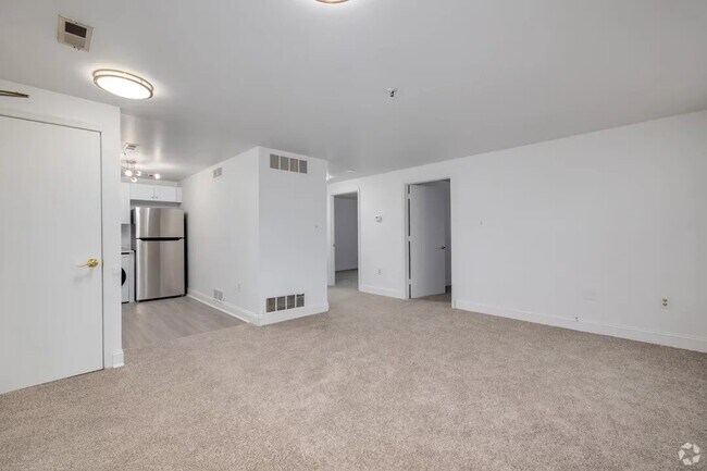 Building Photo - 2101 Reamer Dr