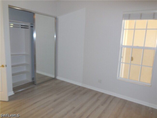 Building Photo - 5299 Hawkesbury Way