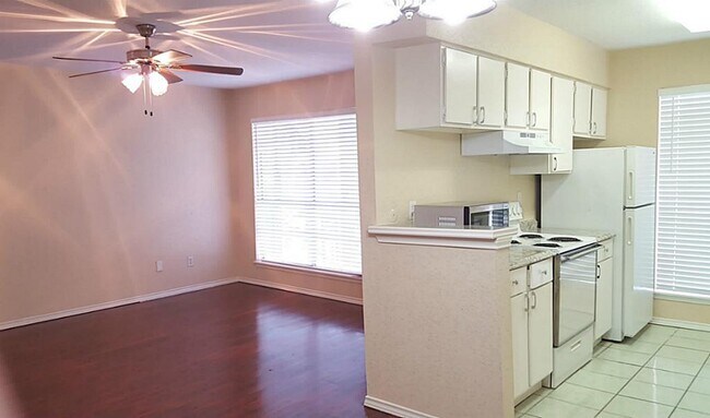 Primary Photo - 6200 Ranchester Dr