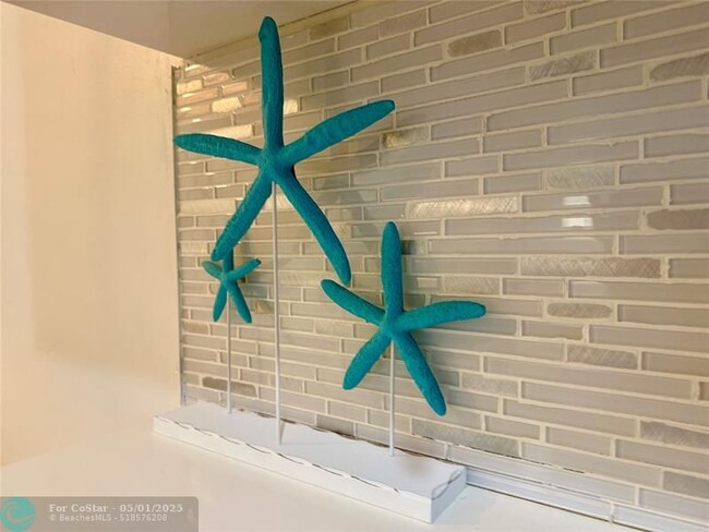 Building Photo - 2600 S Ocean Dr