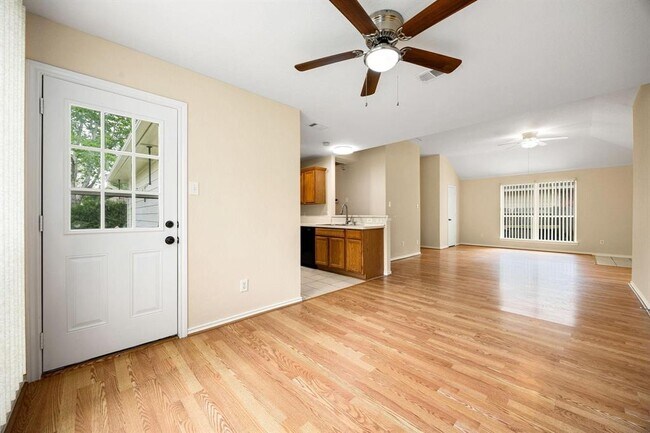 Building Photo - 5723 Cochise Dr