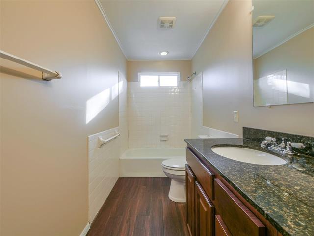 Building Photo - 2113 Fleur De Lis Ct