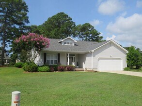 Building Photo - Hammocks at Brandywine Bay