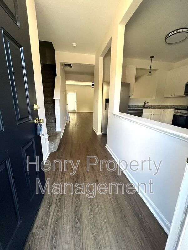 Building Photo - 134 Forthview Way