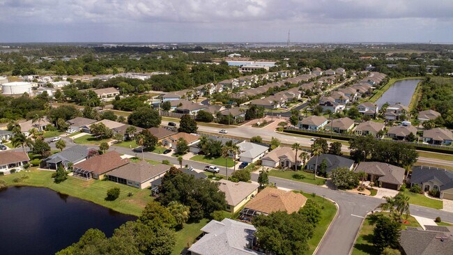 Building Photo - 957 Windward Way