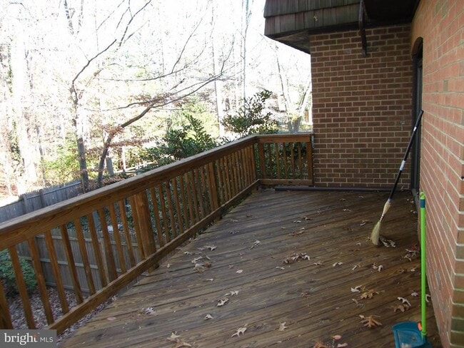 Building Photo - 10865 Deborah Dr