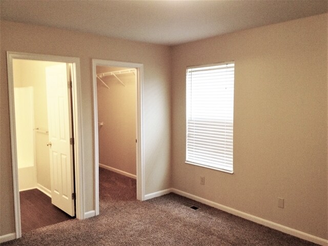 Building Photo - 8492 Moonstone Ct