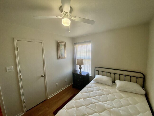 Building Photo - 6404 Temora Loop