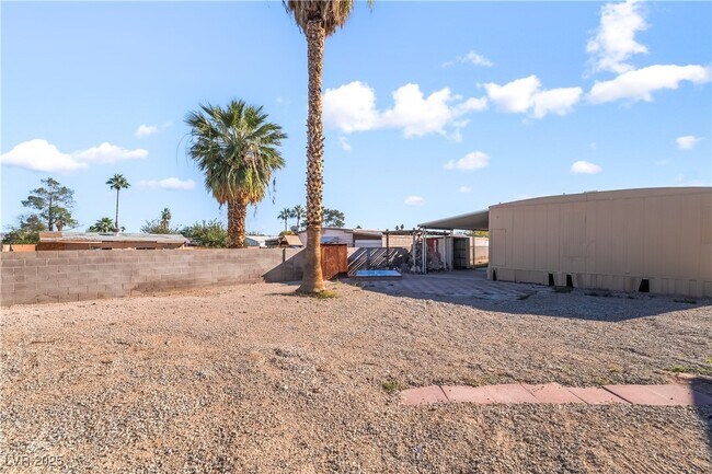 Building Photo - 4790 Fuentes Way