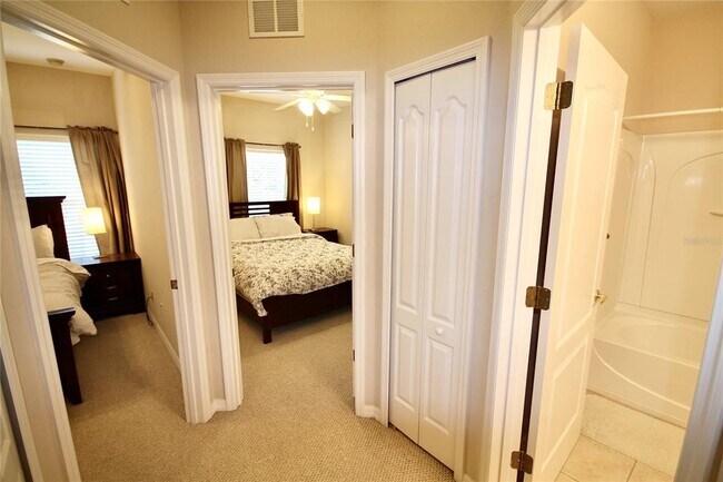 Building Photo - 2458 Caravelle Cir