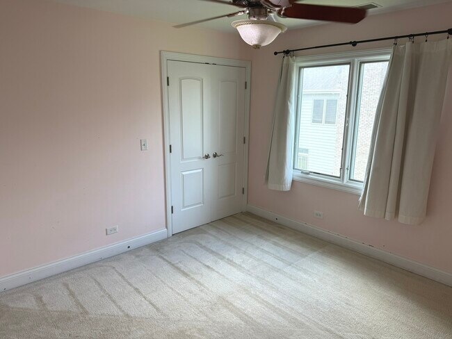 Building Photo - 168 Mayo Ct