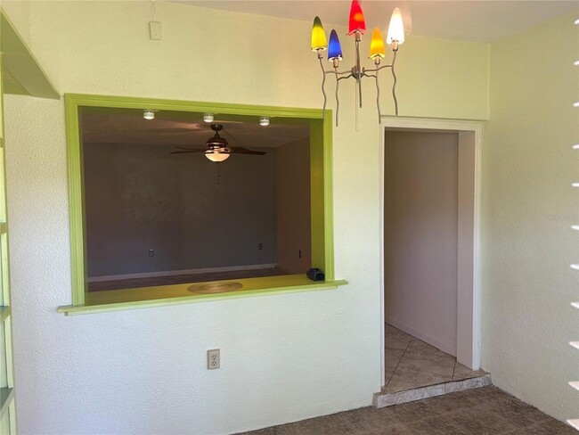 Building Photo - 445 32nd Ave N