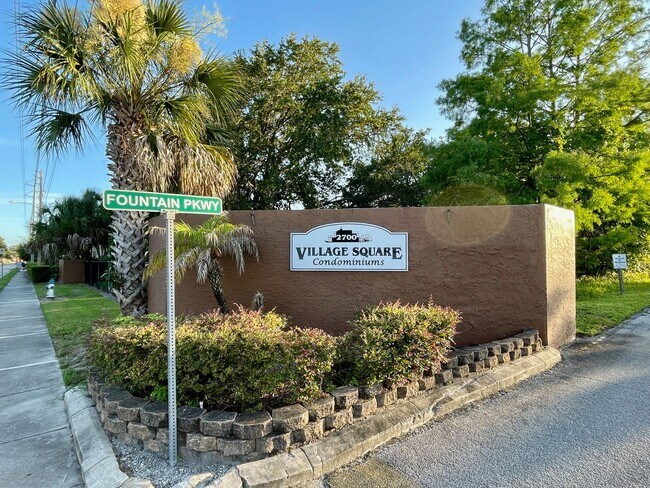 Building Photo - Charming 3-Bedroom, 2.5-Bath Townhome in Village Square Condominiums