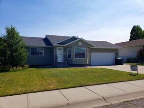 Building Photo - 4 bedroom in Billings MT 59105