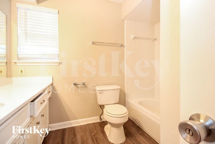 Building Photo - 7715 Feliciana Ln