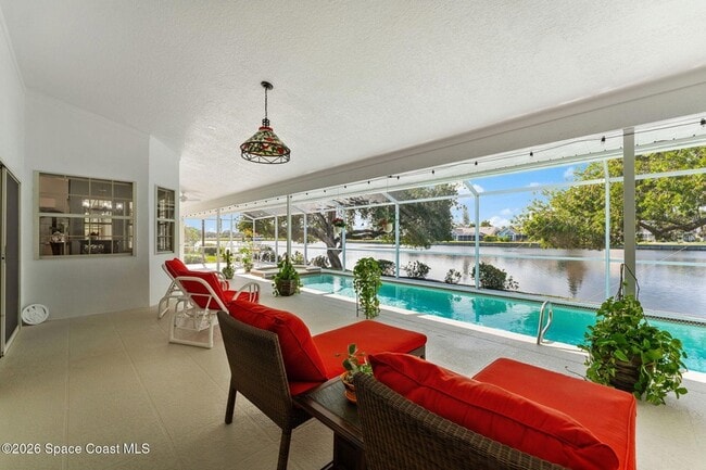 Building Photo - 662 Rossmoor Cir