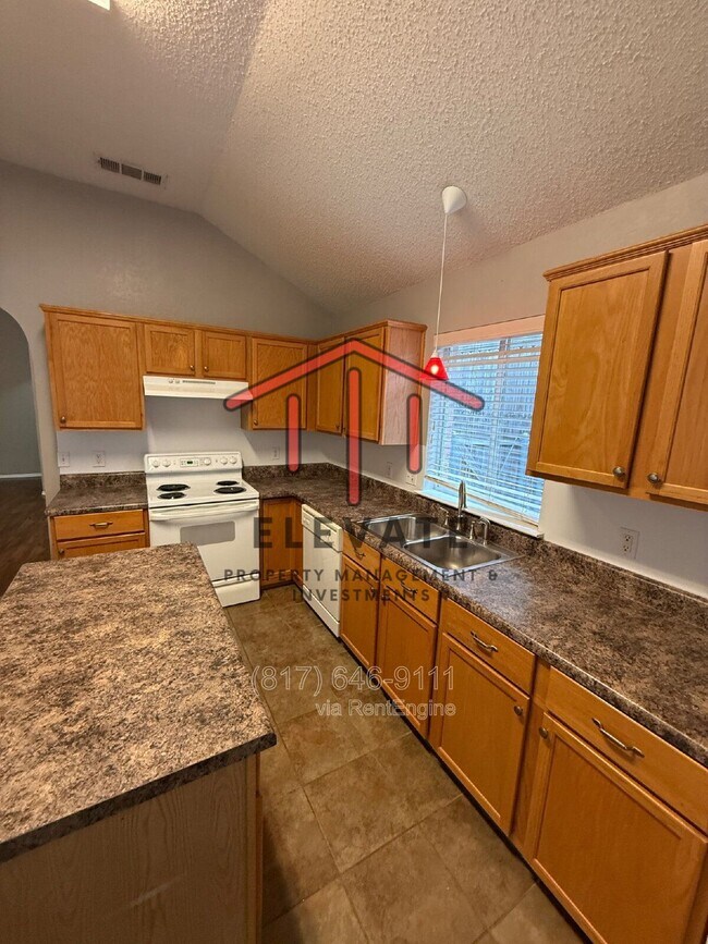 Building Photo - 6105 Comfort Dr