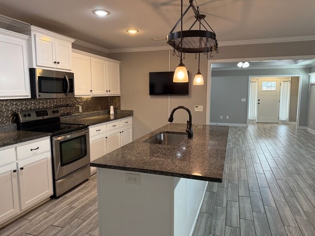 Building Photo - 157 Cody Dr