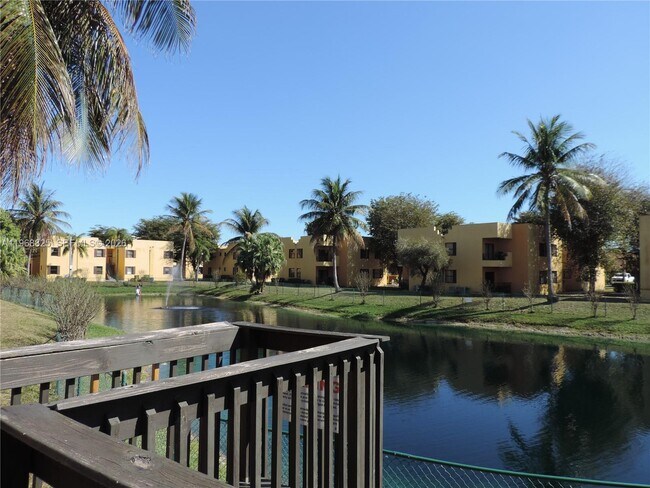 Building Photo - 566 NW 114th Ave