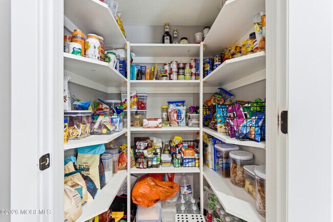 Building Photo - 612 Deal Rd