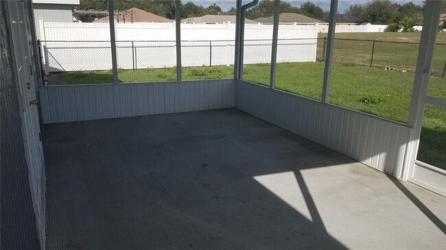 Building Photo - 1367 Laurel Glen Dr