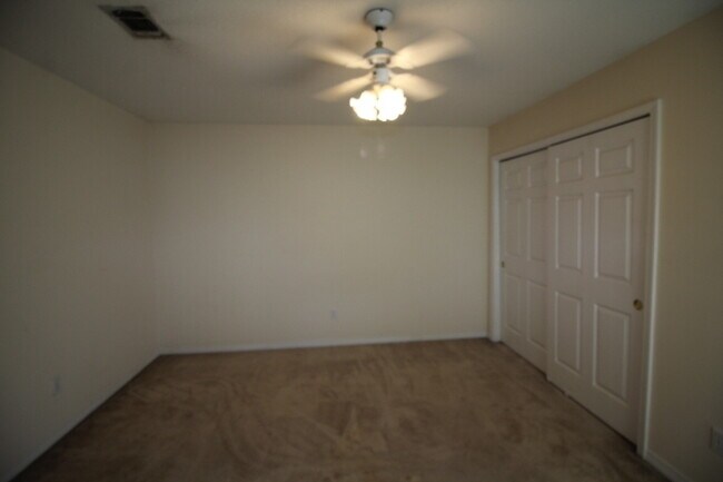 Building Photo - Spacious 3 Bedroom Townhouse Near Hurlburt...