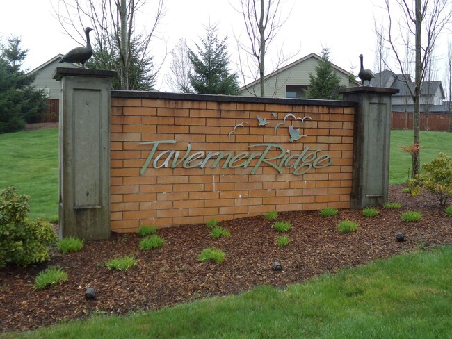 Building Photo - Three Bedroom in Taverner Ridge!