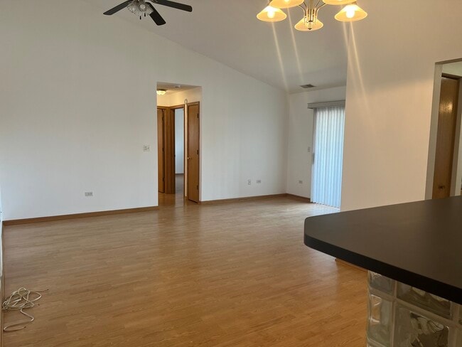 Building Photo - 11110 E Cove Cir