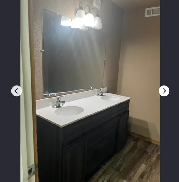 Building Photo - 194 N Centennial Ave