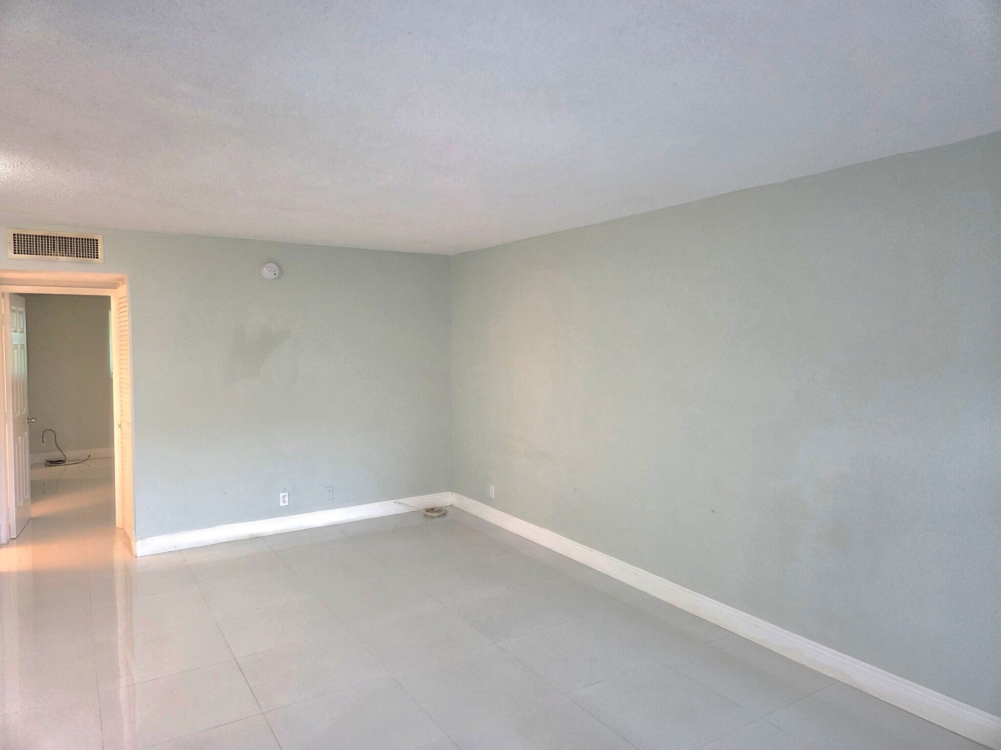 Living Room - 1971 SE 5th Ct