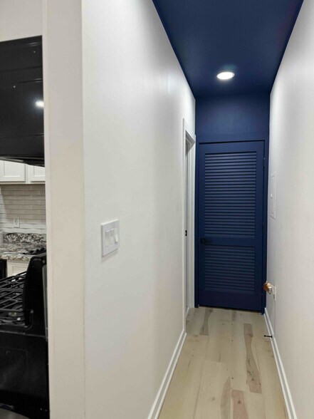 Building Photo - 3707 Grant Pl NE