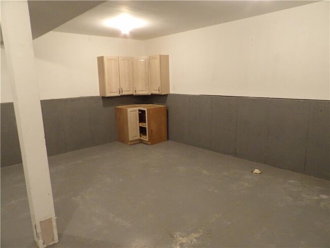 Building Photo - 62 Pine Top Dr