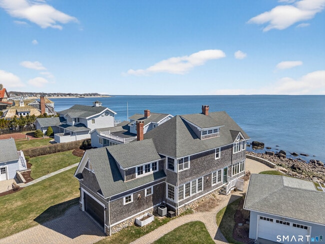 Building Photo - 4 Point Rd