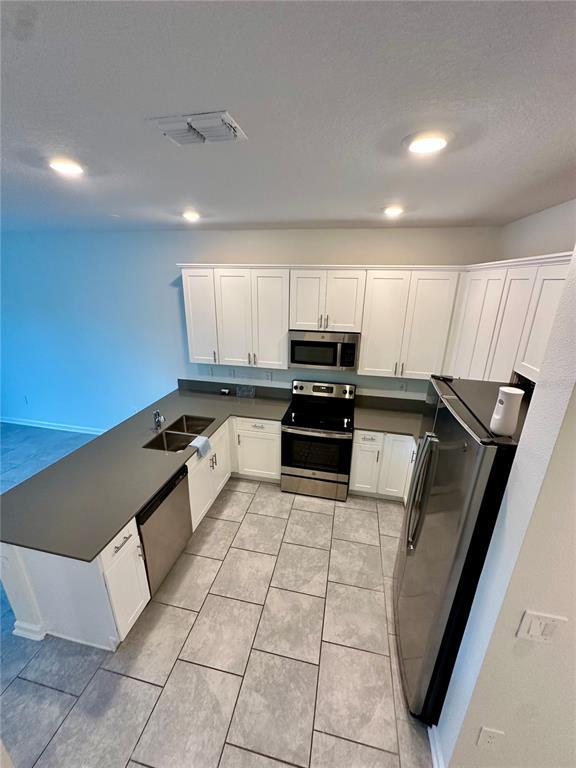 Building Photo - 7477 Stone Crk Trl