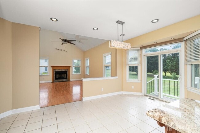 Building Photo - 15 Meadowlark Dr