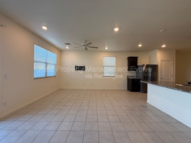 Building Photo - 12538 W Orangewood Ave