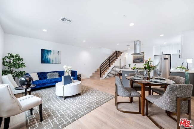 Building Photo - 7306 Independence Ave