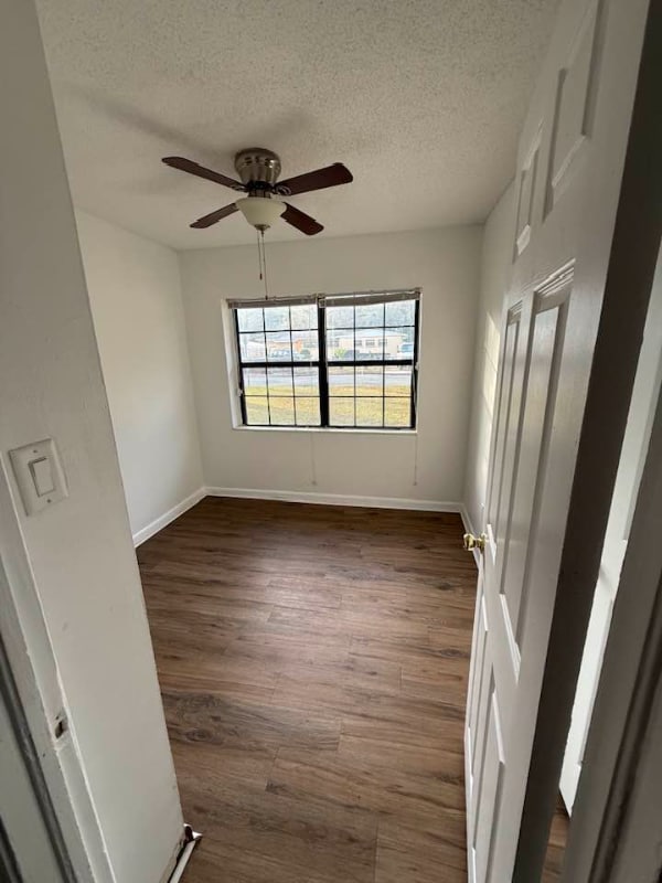 Building Photo - 802 Apache St