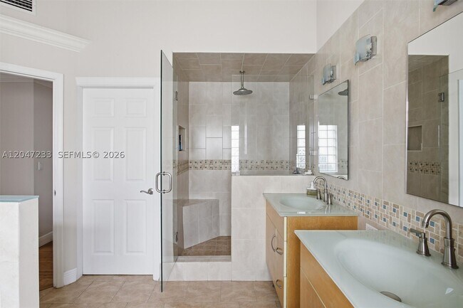 Building Photo - 411 Bermuda Springs Dr