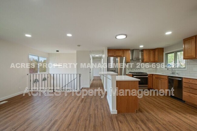 Building Photo - 21222 15th Ave S