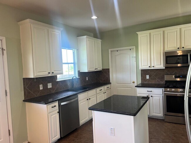 Building Photo - 1318 Willow Bluff Dr