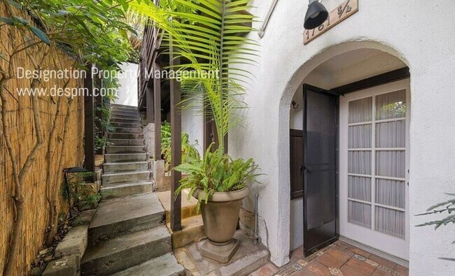 Building Photo - 1761 3/4 Griffith Park Blvd.