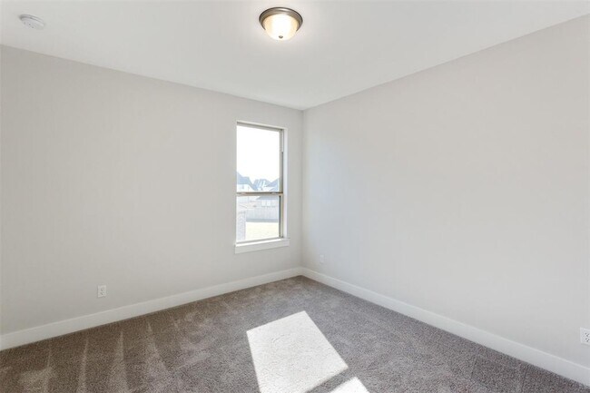 Building Photo - 21311 Blue Wood Aster Ct